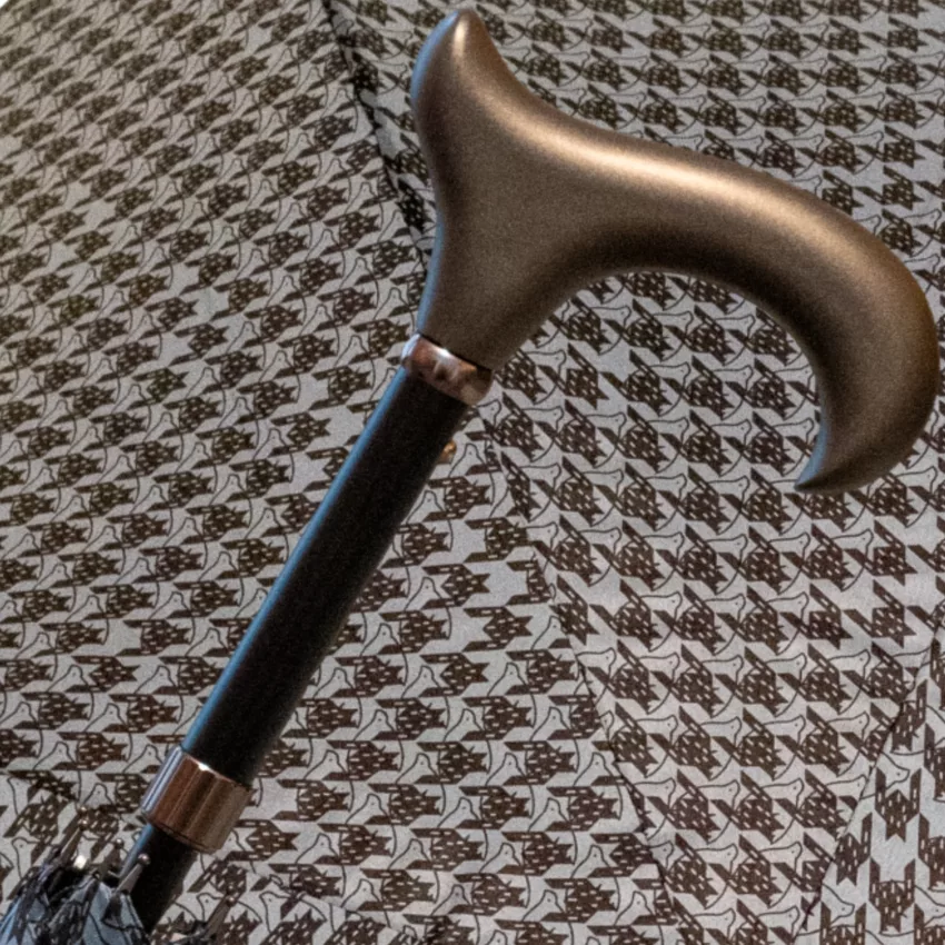 Canne parapluie réglable blanche et marron, longueur 102 cm